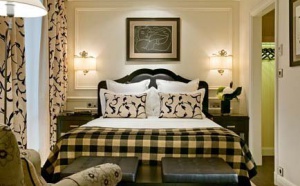 Le Keppler : un nouvel hôtel boutique parisien en noir et blanc Le Keppler : un nouvel hôtel boutique parisien en noir et blanc