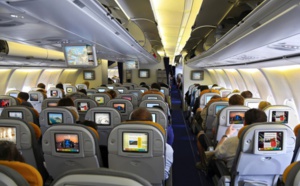PXCom: tourism guides onboard airplanes