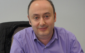 La Case de l'Oncle Dom : quand la grenouille mange le bœuf... La Case de l'Oncle Dom : quand la grenouille mange le bœuf...