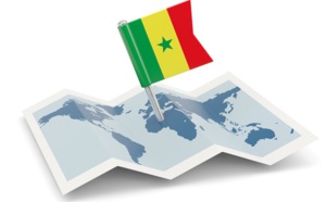 La Case de l'Oncle Dom : la belle histoire d'Ibou, le guide qui voulait émigrer… La Case de l'Oncle Dom : la belle histoire d'Ibou, le guide qui voulait émigrer…