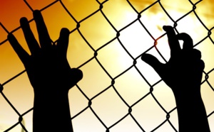 La Case de l'Oncle Dom : Tourisme migratoire ? Une aubaine pour les cloportes… La Case de l'Oncle Dom : Tourisme migratoire ? Une aubaine pour les cloportes…