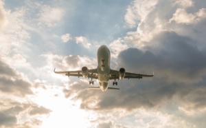 Taxe Chirac : il est l’orrrr, Monseignorrrr…de tuer la poule aux œufs d’or ? 🔑 Taxe Chirac : il est l’orrrr, Monseignorrrr…de tuer la poule aux œufs d’or ? 🔑