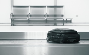 040814-99 - L’agence de voyages est-elle responsable en cas d’avarie aux bagages de son client lors du transport aérien ?