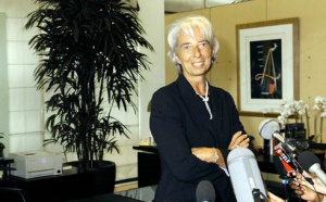 Christine Lagarde : « Pourquoi seules les agences de voyages pourraient vendre des voyages ? »