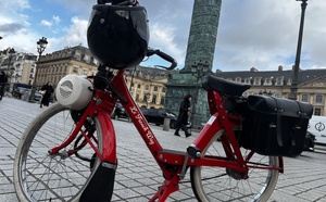 Le French Way : le retour électrique du mythique Solex à Paris ! (Vidéo)