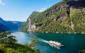 -50% sur la 2e personne : l’été au fil des fjords avec Hurtigruten -50% sur la 2e personne : l’été au fil des fjords avec Hurtigruten