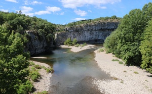 Découvrez l’autre rivière d'Ardèche à découvrir en canoë, loin des foules