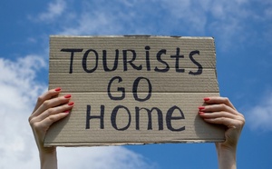 "Tourists go home" : Barcelone, Naples, Lisbonne… le sud de l’Europe en révolte contre le surtourisme