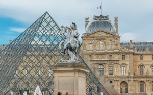 Le Louvre : buzz, selfies et bijoux volés, symptômes d’un géant fragilisé ? [ABO]
