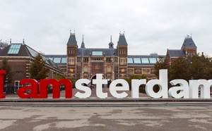 Amsterdam : vers une interdiction totale des croisières maritimes d’ici 2035 ?