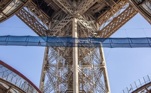 Le pont suspendu fait son retour au premier étage de la Tour Eiffel