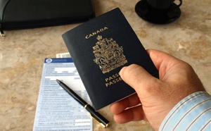 Vacances d’été : ces erreurs qui coûtent cher aux voyageurs canadiens
