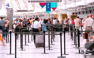 Aérien : les Européens réservent en ligne mais préfèrent s'enregistrer à l'aéroport