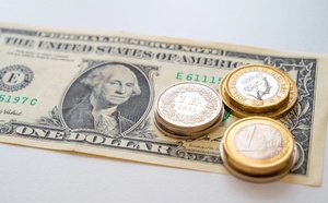 Taux de change : le dollar vacille, l'euro reprend de la hauteur [ABO]
