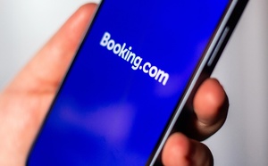 Booking.com : Bruxelles enquête sur les annonces frauduleuses et la publicité