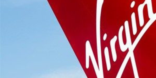 Virgin Atlantic : R. Branson offre le champagne aux passagers pour les 20 ans d'opérations en Afrique du Sud