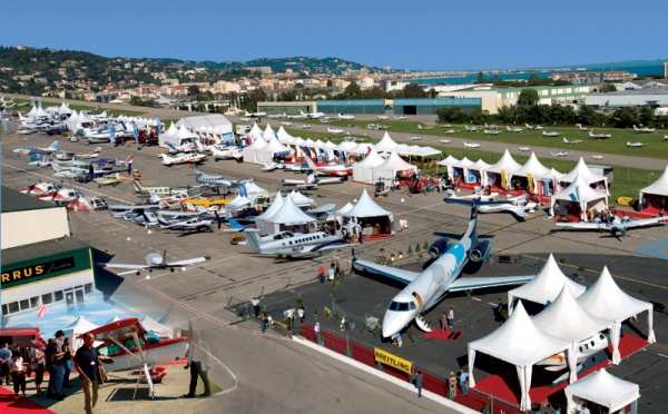Les avions privés font leur festival de Cannes à l’aéroport de Mandelieu