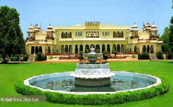 Taj : gestion d'un resort de luxe sur Palm Island Jumeirah à Dubaï