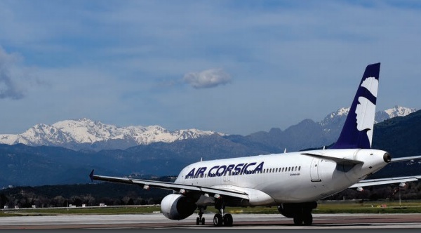 Air Corsica se pose à Bordeaux