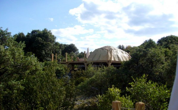 Point-Afrique inaugure un campement africain... en Ardèche !