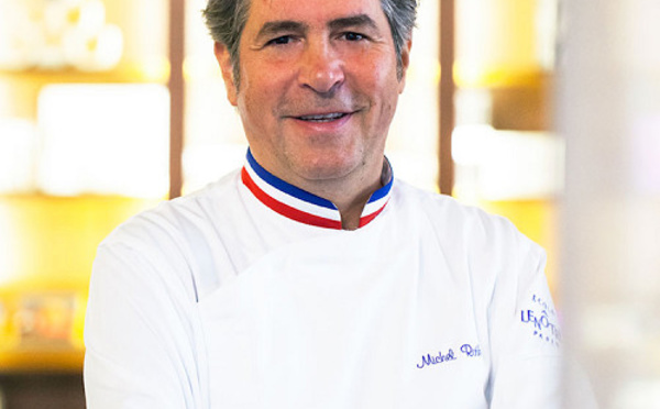 Michel Roth signe les plats de la première classe