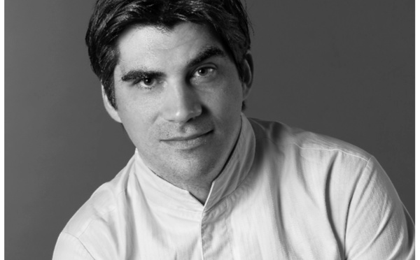 Aigle Azur : le Chef Gaël Orieux, étoilé Michelin, signe les plats de la classe Affaires