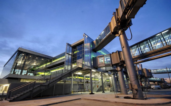 Aéroports de Paris : trafic en hausse en mai 2010, en recul sur 5 mois