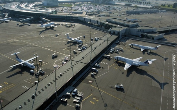 L’Etat pourrait céder ses participations dans les sociétés aéroportuaires