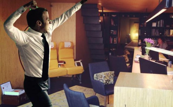 Le Voyage selon Alfred : E. Macron invité spécial...