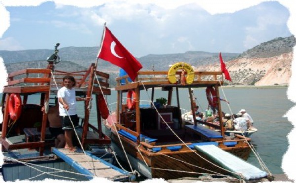 Turquie : Mediades met les bouchées doubles