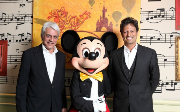 Euro Disney renouvelle son partenariat avec Hertz france