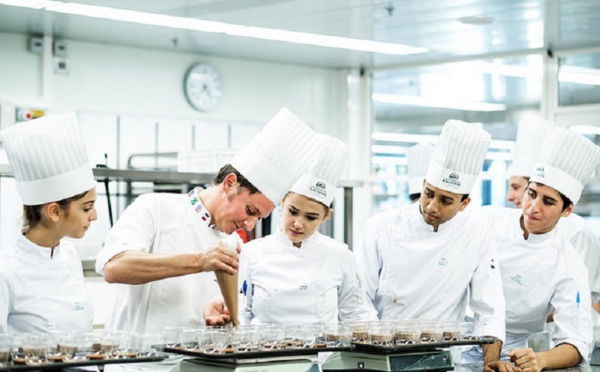 Métiers de l’hôtellerie : l'Ecole hôtelière de Lausanne meilleure école au monde