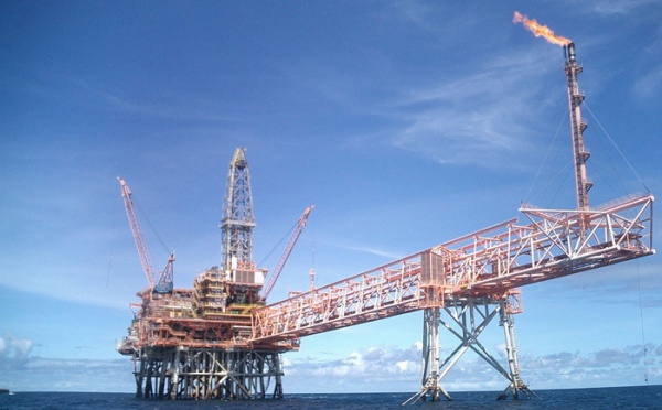 Compagnies aériennes : la facture pétrole s'envole... et les bénéfices dégringolent !