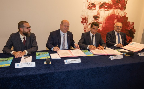 Cannes : MSC Croisières signe la Charte Croisière