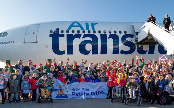 Air Transat embarque 50 enfants à la recherche du Père Noël