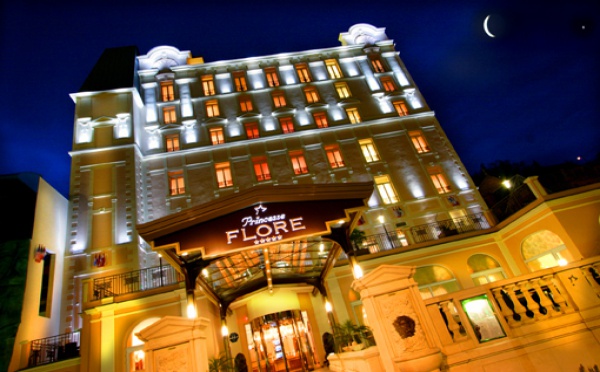 Best Western monte en gamme sur le marché français