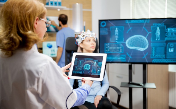Neurosciences : "Les gens vont refuser de voyager idiots !", selon Erwan Devèze