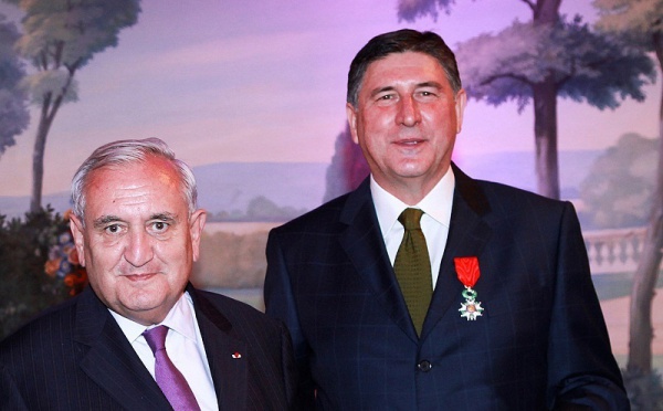 Bristol : Didier Le Calvez reçoit les insignes de Chevalier de l'Ordre National de la Légion d'Honneur