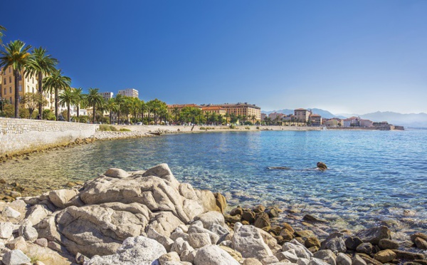 Les hôteliers du Golfe d'Ajaccio claquent la porte de Booking.com