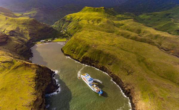 Polynésie : le cargo-mixte Aranui 5 continue à naviguer