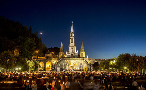 Lourdes : bien plus qu’une ville de pèlerinage