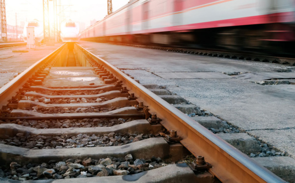 FUTUROSCOPIE - Train : de nuit ou de jour, un transport hautement symbolique