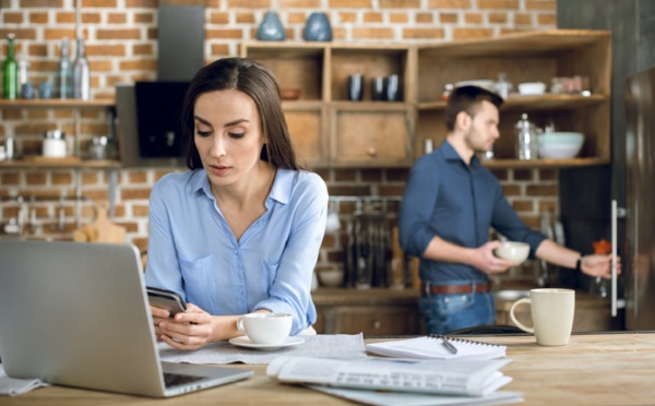 Télétravail : après la crise, le monde du travail passe au mode hybride