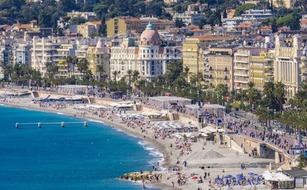 FUTUROSCOPIE - Un été 2021 sur la plage : les pratiques balnéaires évoluent-elles ?