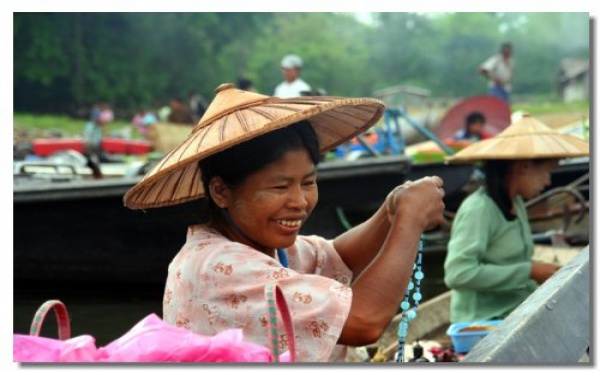 Birmanie : les sages images du pays des Dieux
