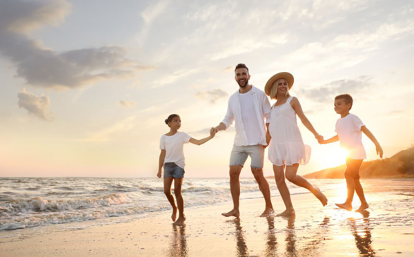 Univers-Vacances : le site pour comparer et économiser avant de voyager