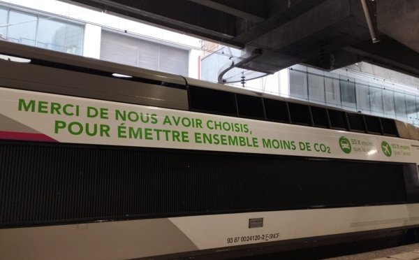 Greenwashing : l’aérien se paie la SNCF et gagne ! Oui mais...