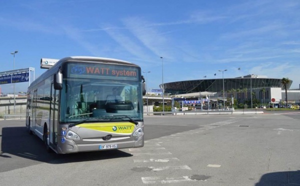 Nice : l'aéroport teste un bus électrique à autonomie illimitée