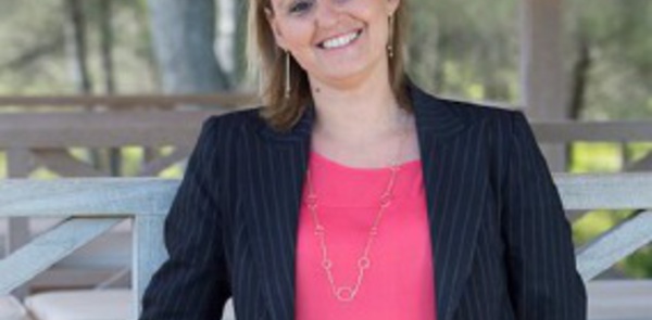 Var : Alexandra Bacquié (Hôtel du Castellet) élue Manager de l'année 2014