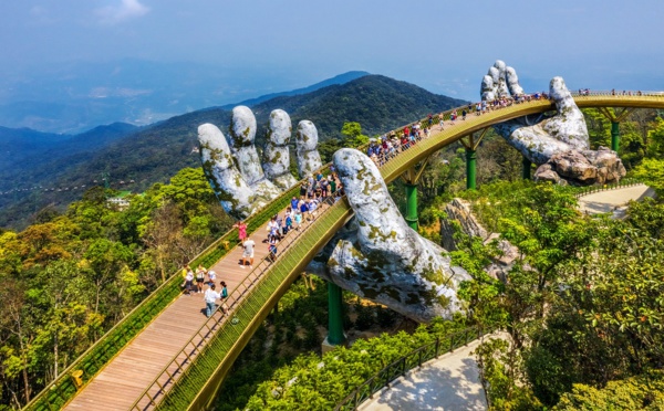 Le Vietnam tend les mains aux touristes internationaux en simplifiant ses formalités visas | DR: Shutterstock 